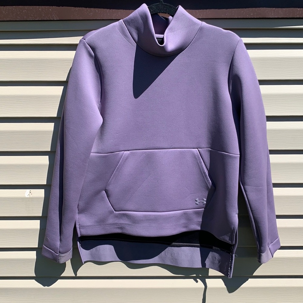 Under Armour long sleeve top